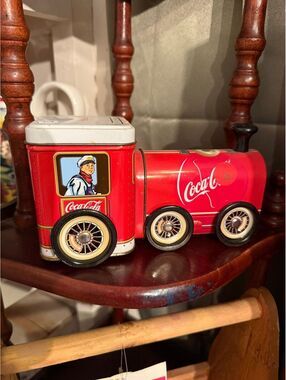 C15. Vintage 2000 Coca Cola Tin Train Lidded Container & Moving Wheels